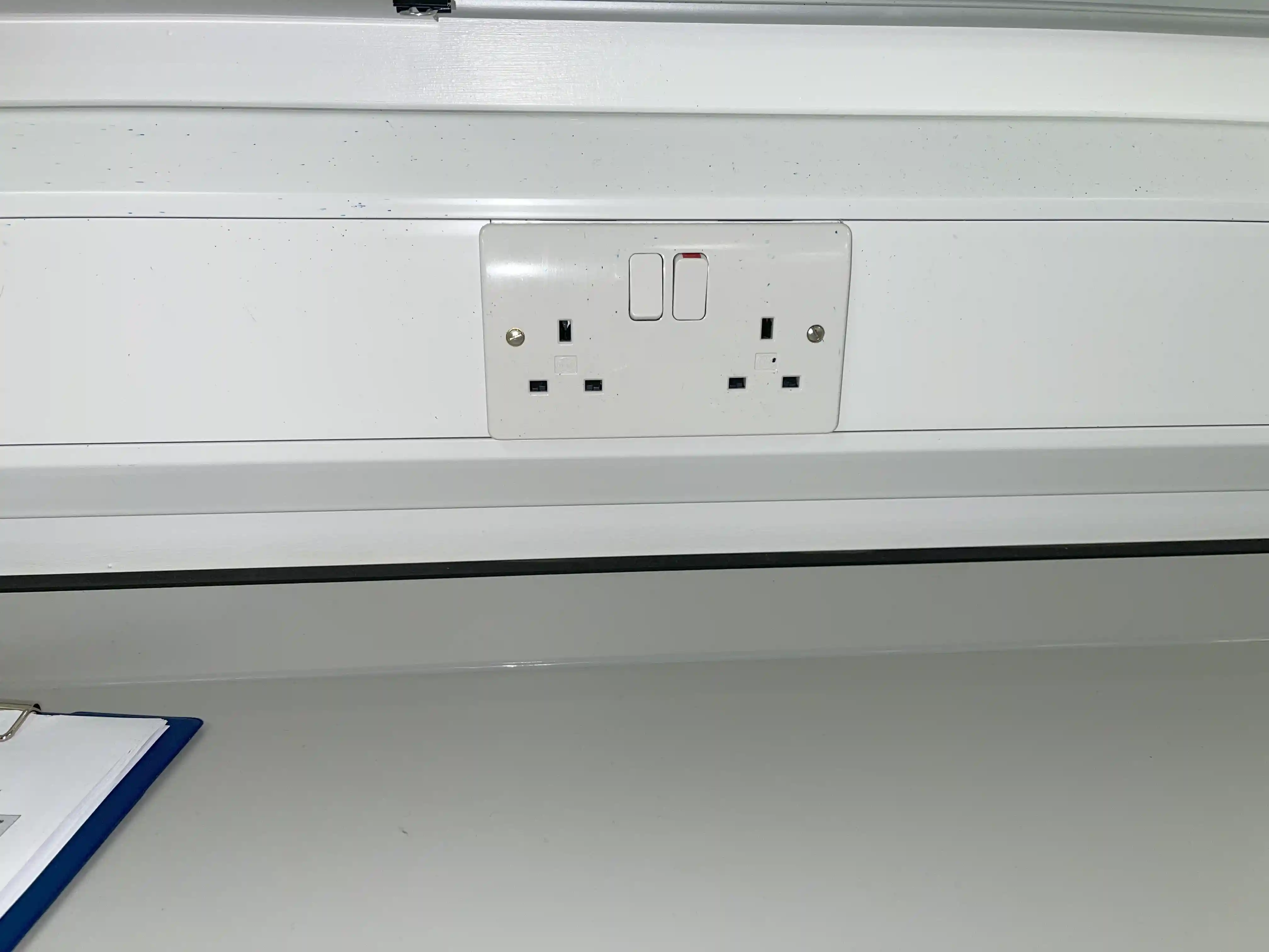 24 Hours Emergency Electrician near Lancing